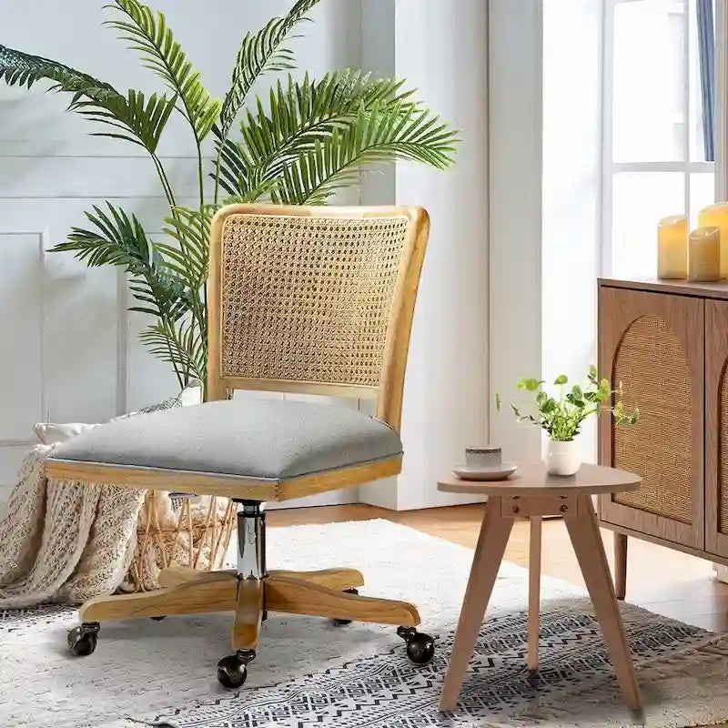 Chaise de bureau moderne Calcutta avec dossier en rotin et pieds en bois massif